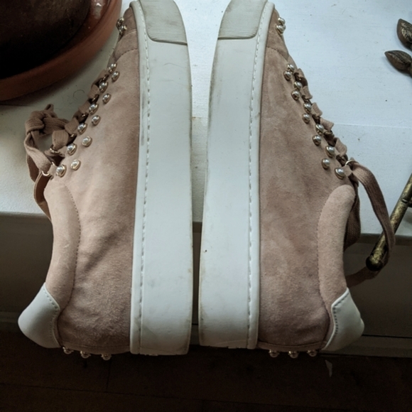 Joie sneakers 👟matte pink suede with pearls - Picture 2 of 9
